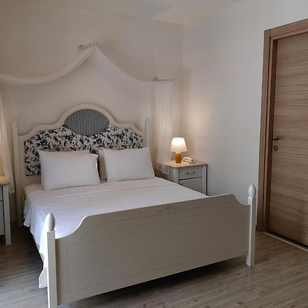 Mavi Konak Alacati Hotell Exteriör bild